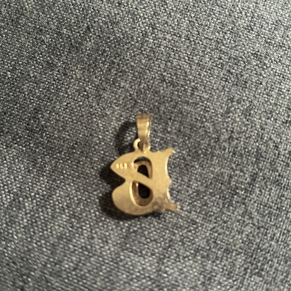 Vintage stamped 14k gold “B” charm. - Picture 2 of 3